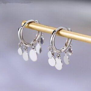 ✨ Beautiful Shaking Silver Plated Fashion Hoop Earrings for Women, VP1017